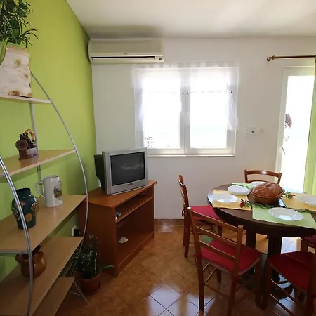 Apartman Marko Omis